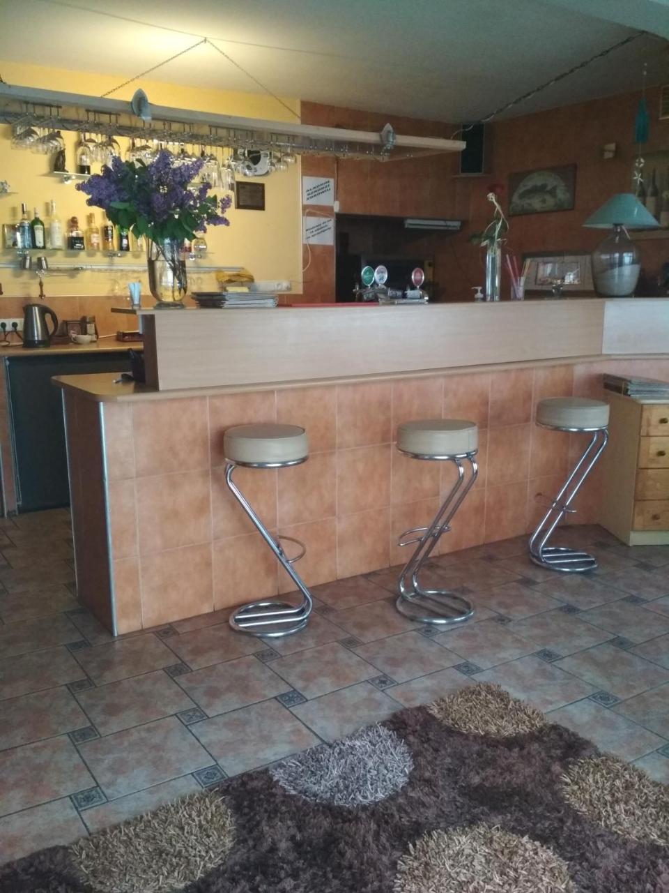 Pensjonat I Restauracja U Zdzicha Rowy  Buitenkant foto