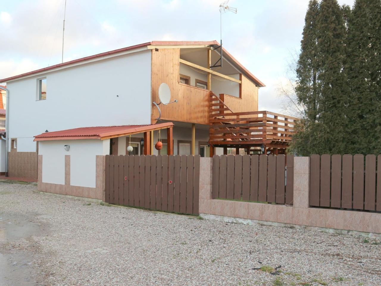 Pensjonat I Restauracja U Zdzicha Rowy  Buitenkant foto