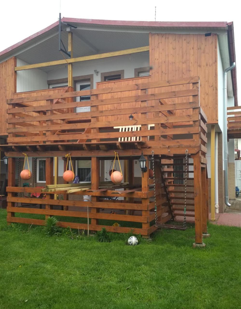 Pensjonat I Restauracja U Zdzicha Rowy  Buitenkant foto